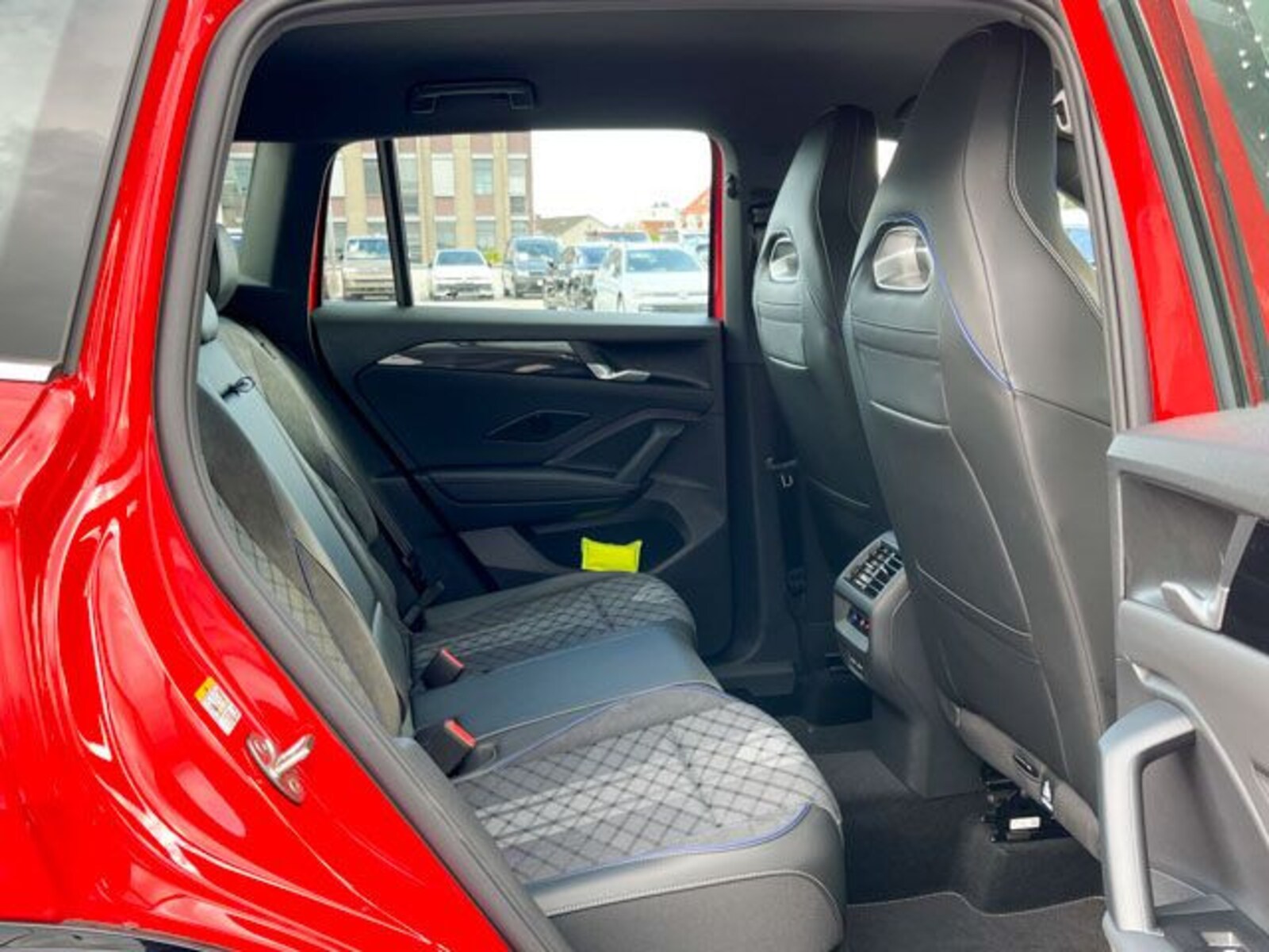 Volkswagen Tiguan – Bild 10
