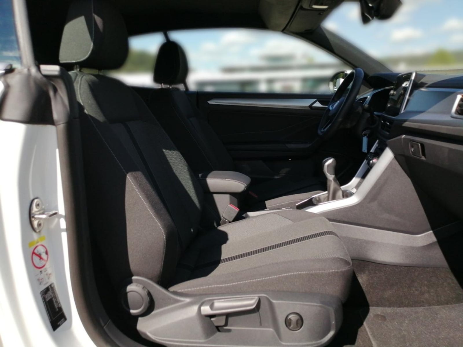 Volkswagen T-Roc Cabriolet – Bild 15