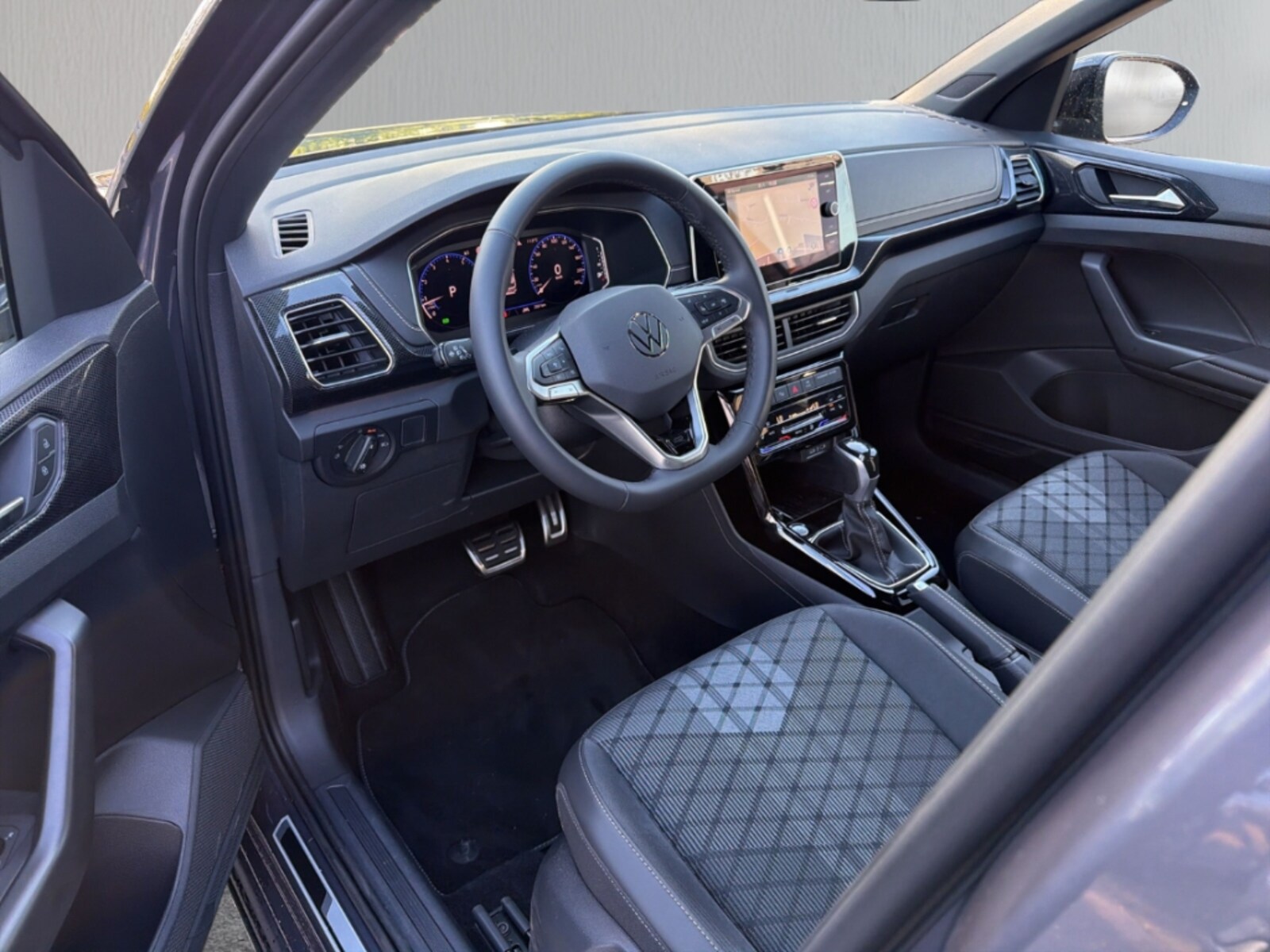 Volkswagen T-Cross – Bild 13