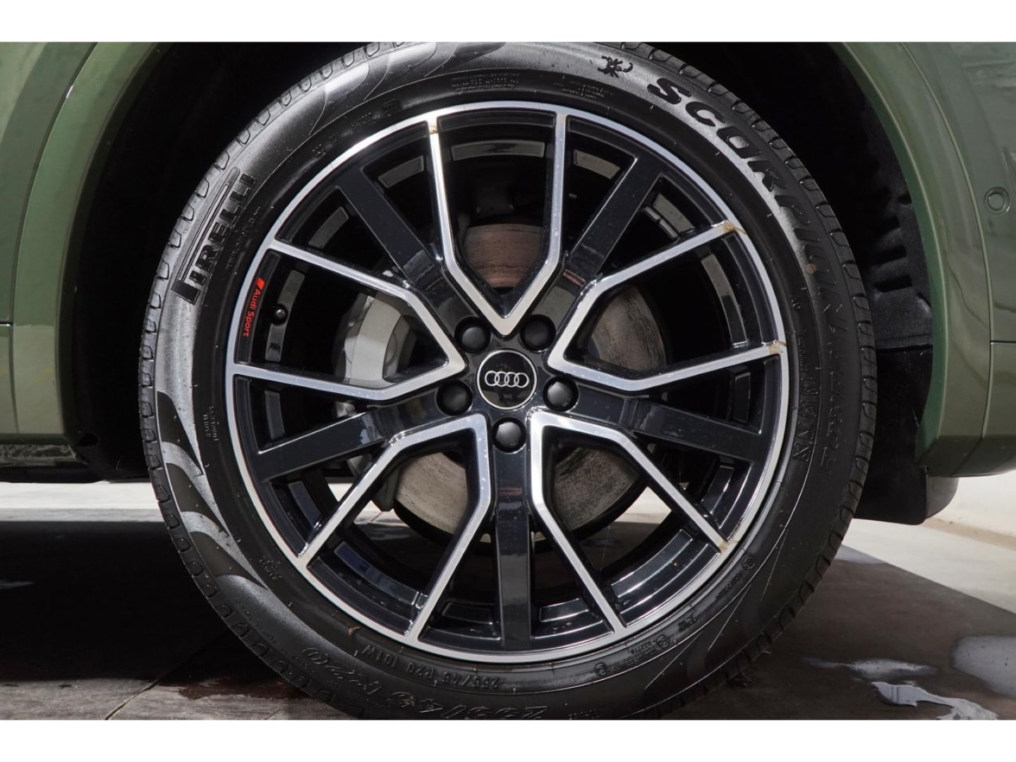 Bild über Audi Q5 TFSI e S line business 50 TFSI e quattro S tronic - für weitere Informationen kontaktieren Sie den Audi Partner
