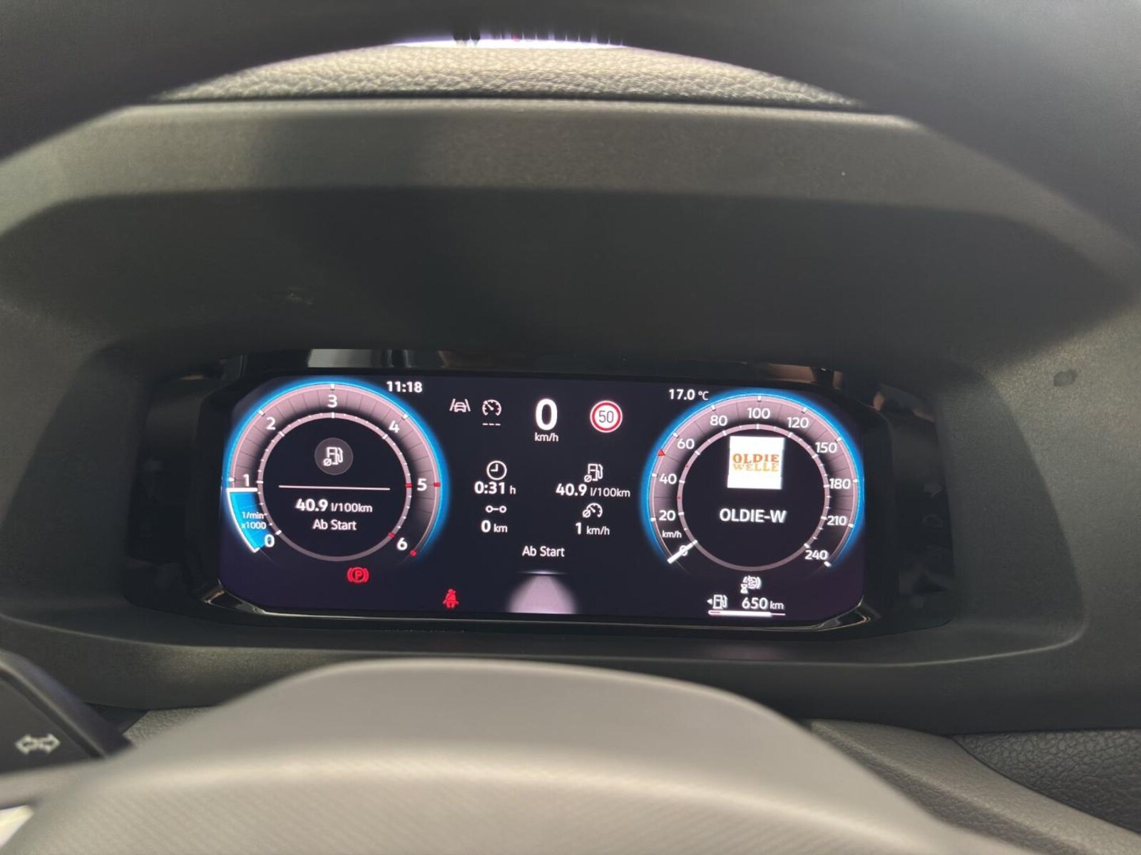Volkswagen Crafter Kasten mittlerer Radstand – Bild 12