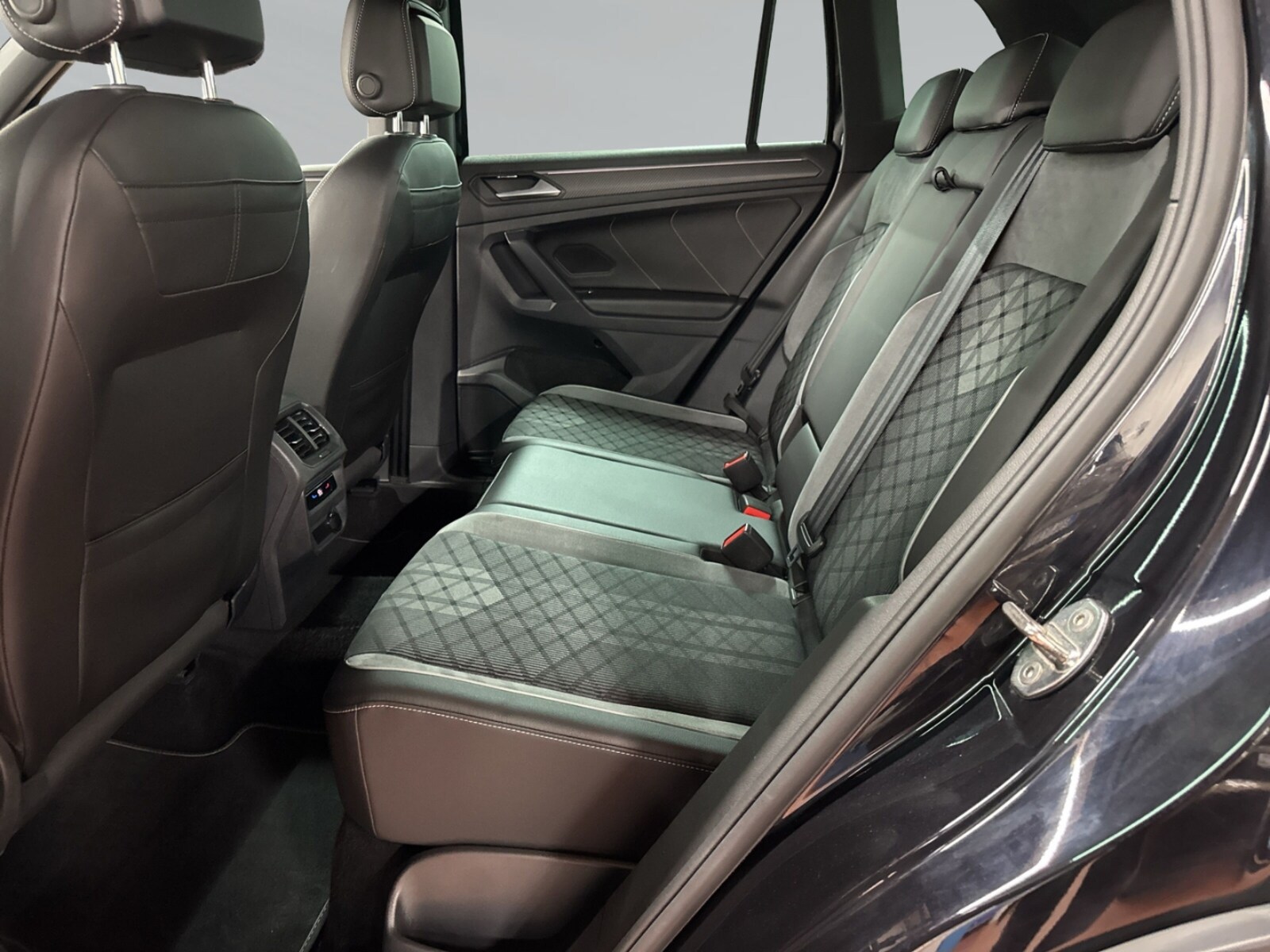 Volkswagen Tiguan – Bild 11