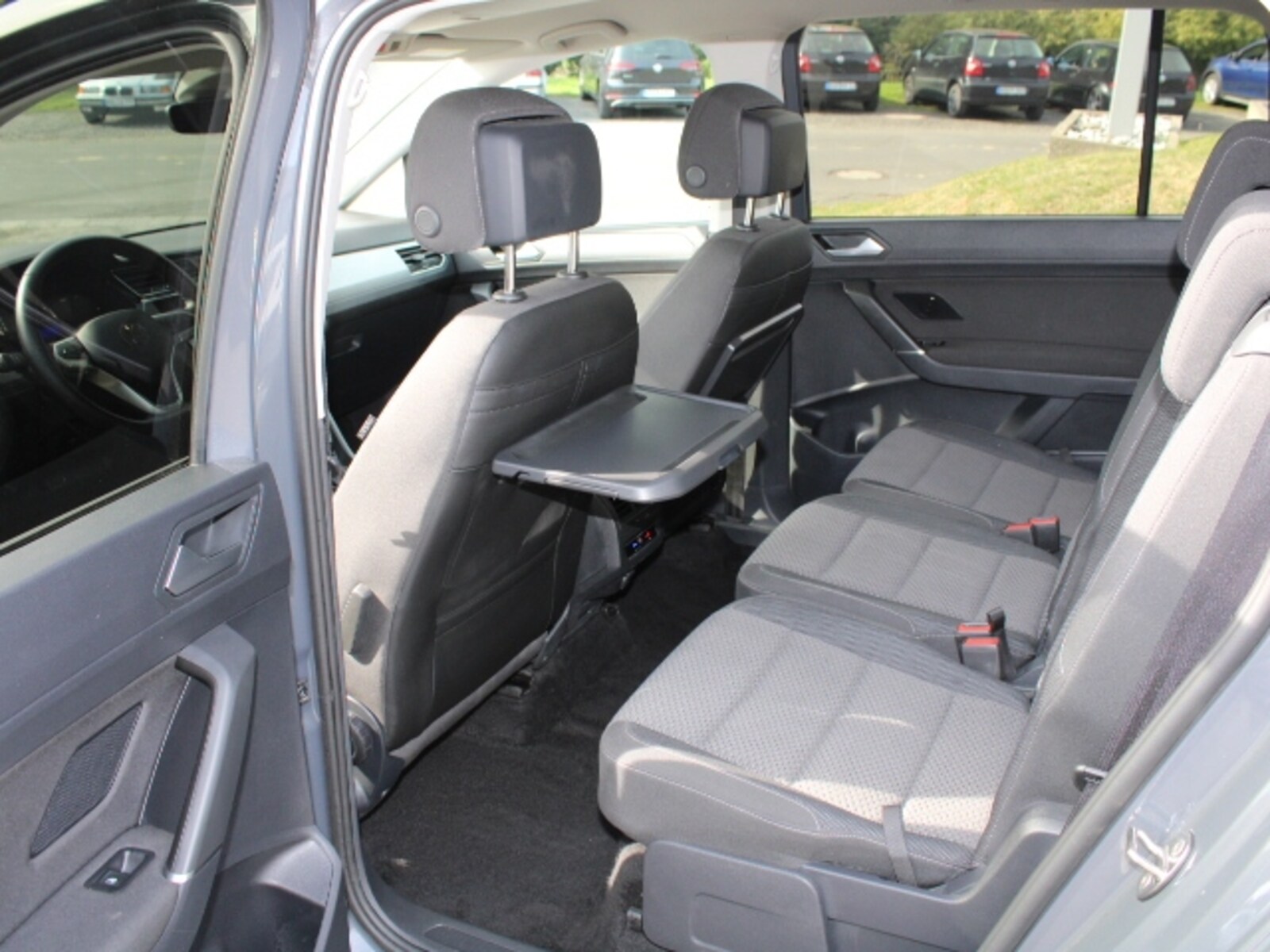 Volkswagen Touran – Bild 12