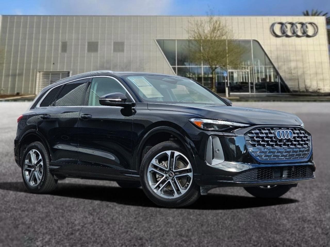 2025 Audi Q5 40 Premium's photo