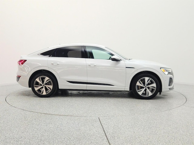 2024 Audi Q8 Sportback e-tron