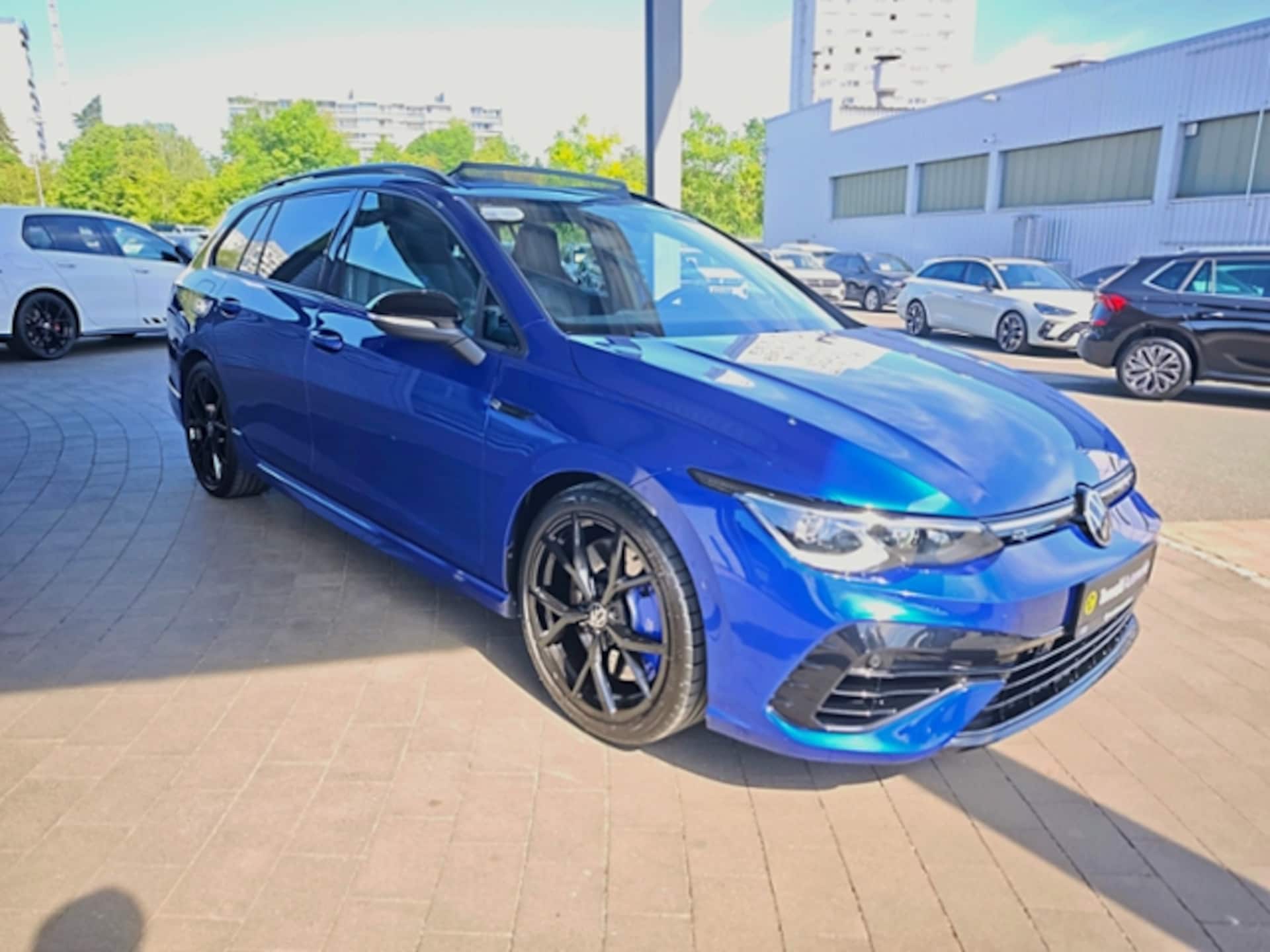 Volkswagen Golf Variant R