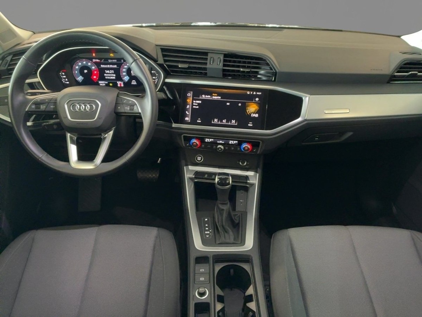 Bild über Audi Q3 35 TFSI S tronic - für weitere Informationen kontaktieren Sie den Audi Partner