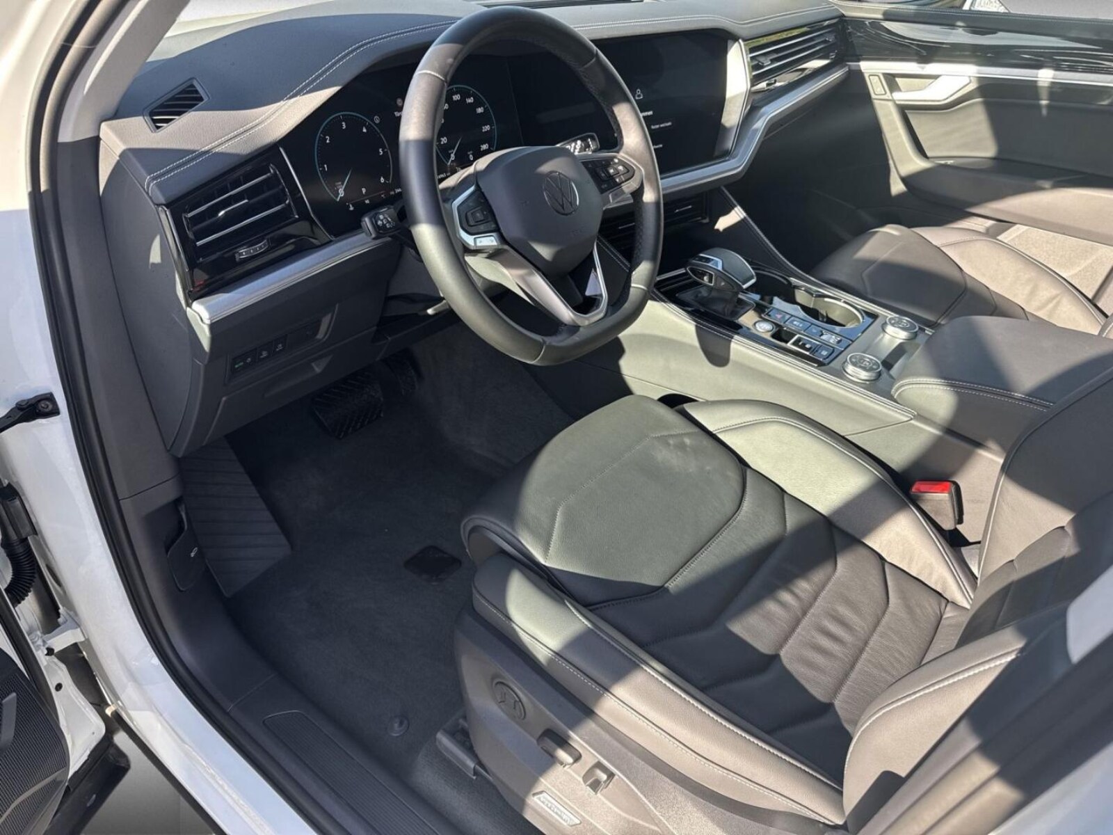 Volkswagen Touareg – Bild 9
