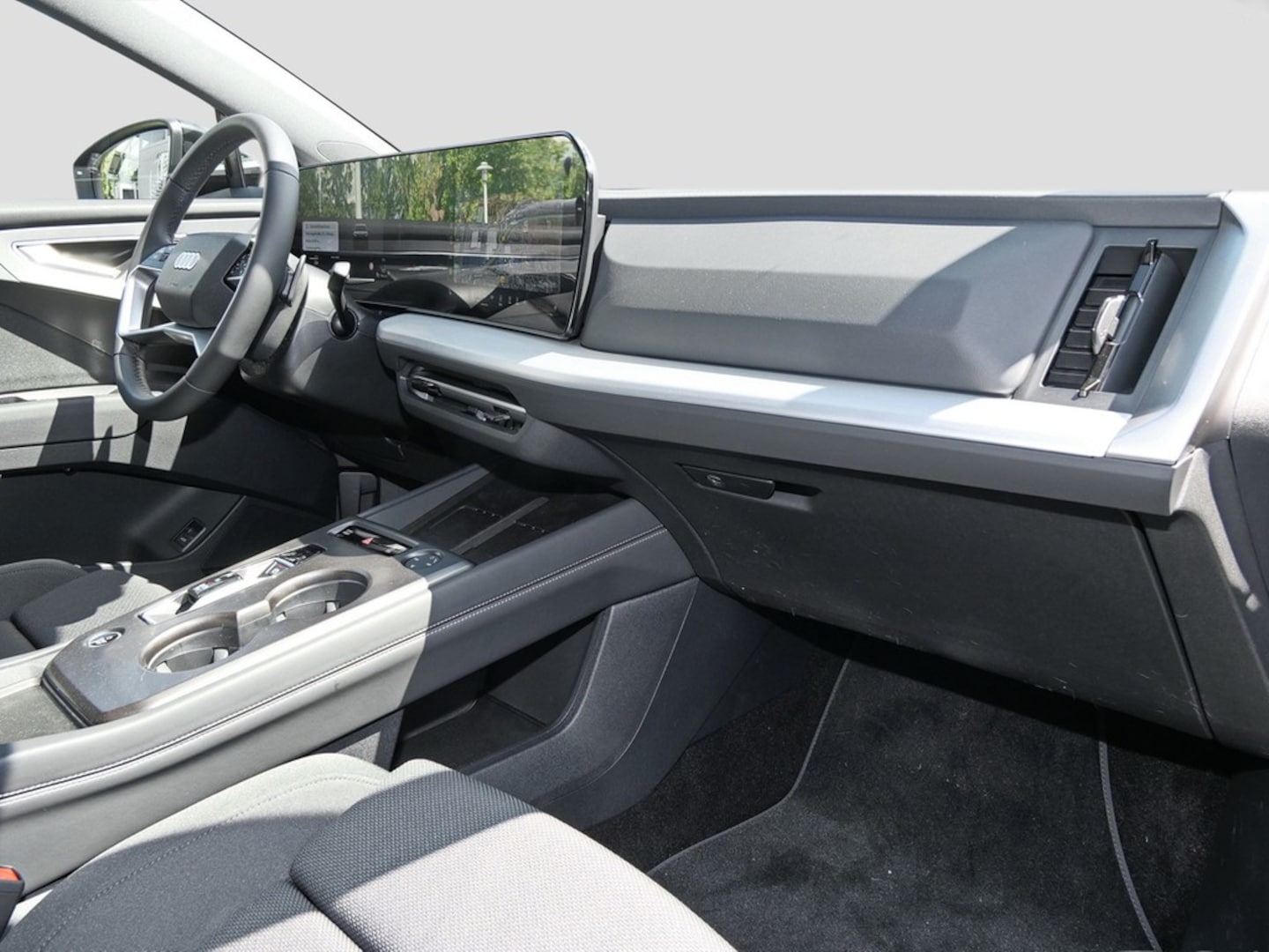 Bild über Audi Q4 SUV e-tron e-tron 150 kW - für weitere Informationen kontaktieren Sie den Audi Partner