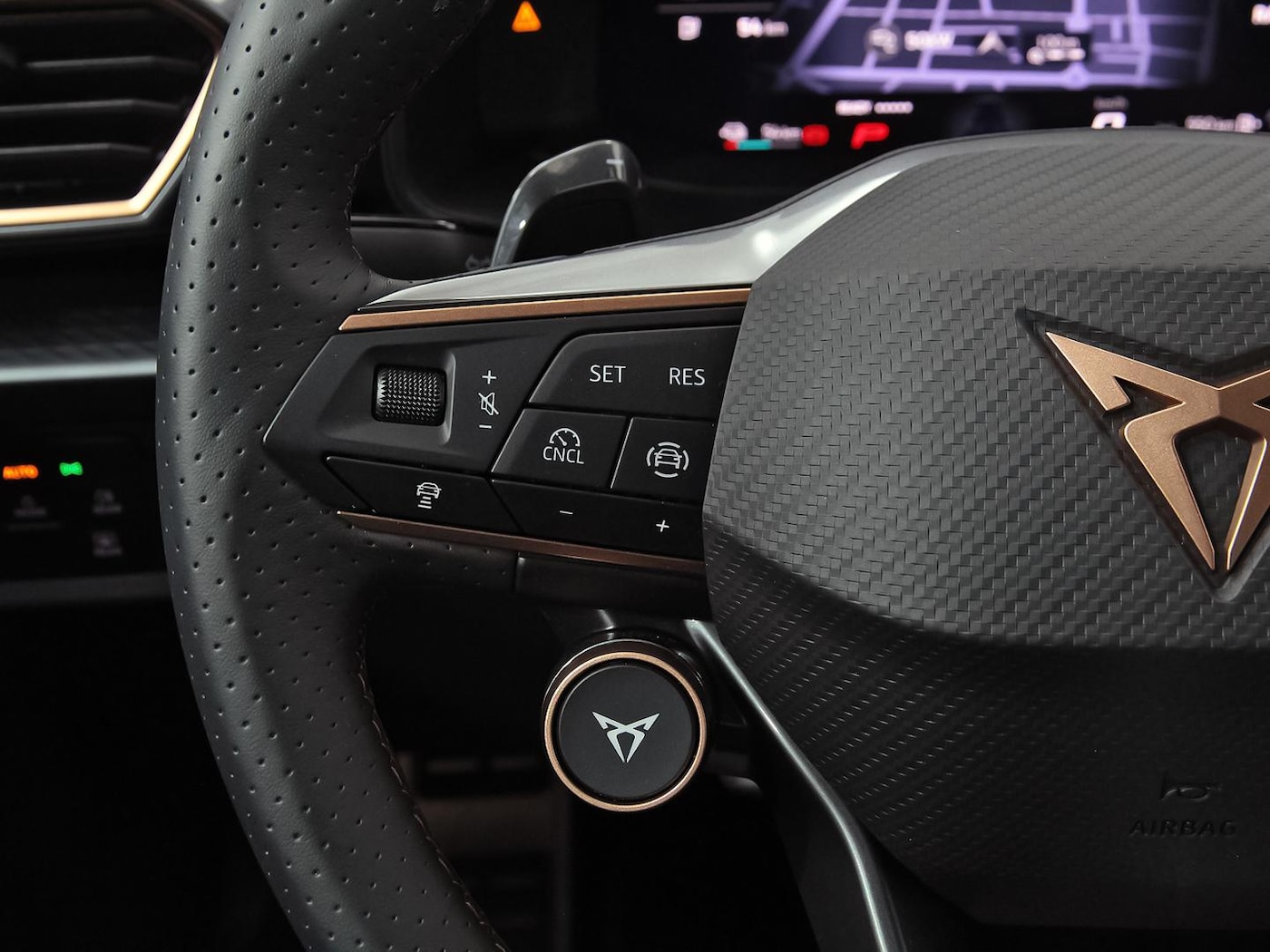 CUPRA Formentor 1.5 TSI e-Hybrid VZ DSG 200 kW (272 CV) — photo 9