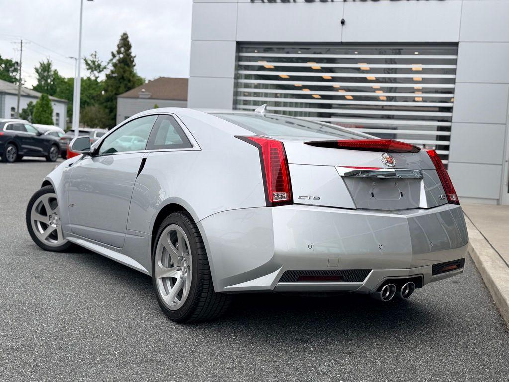 2011 Cadillac CTS V - Photo 4