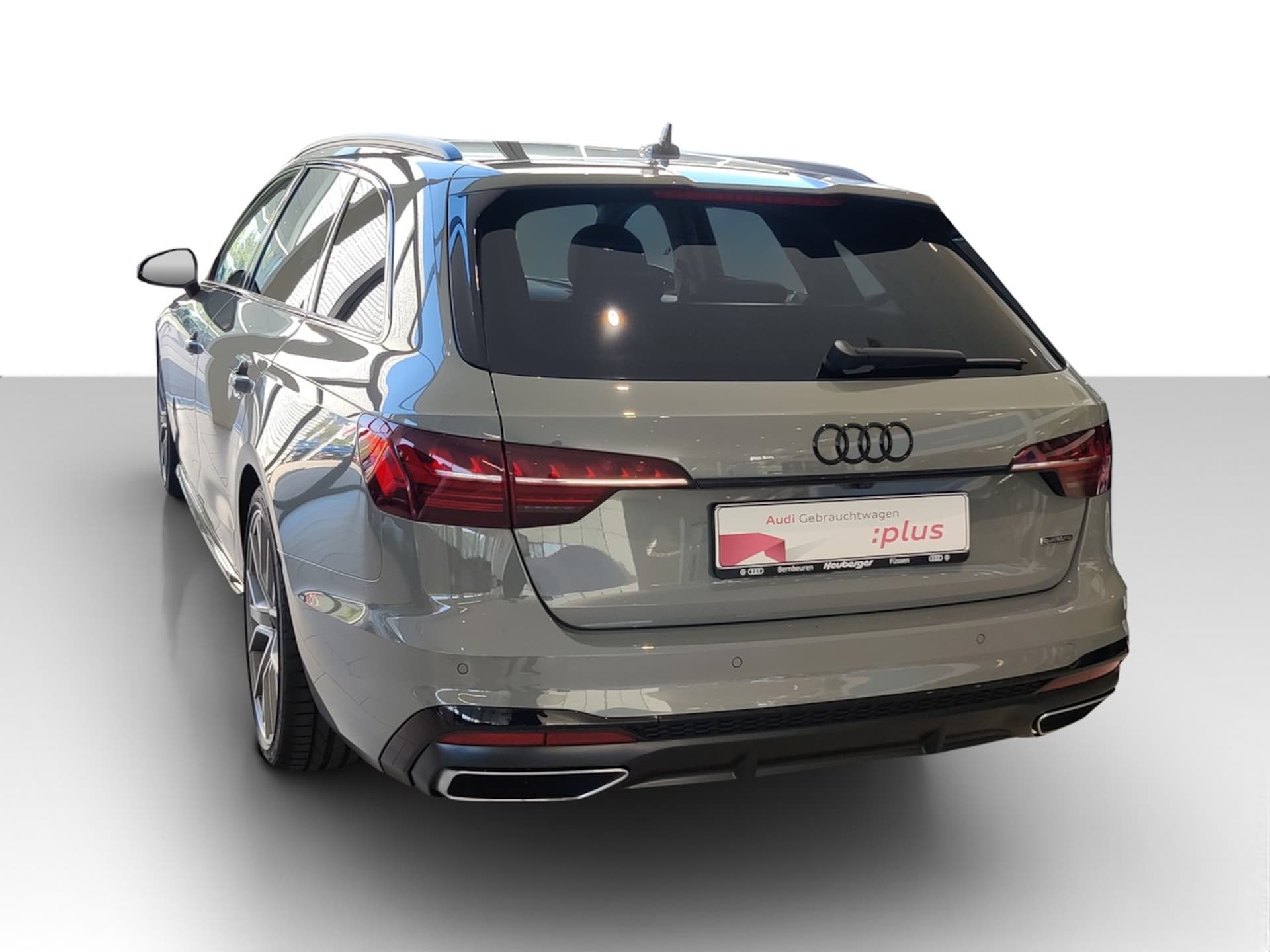 Audi A4 Avant S line