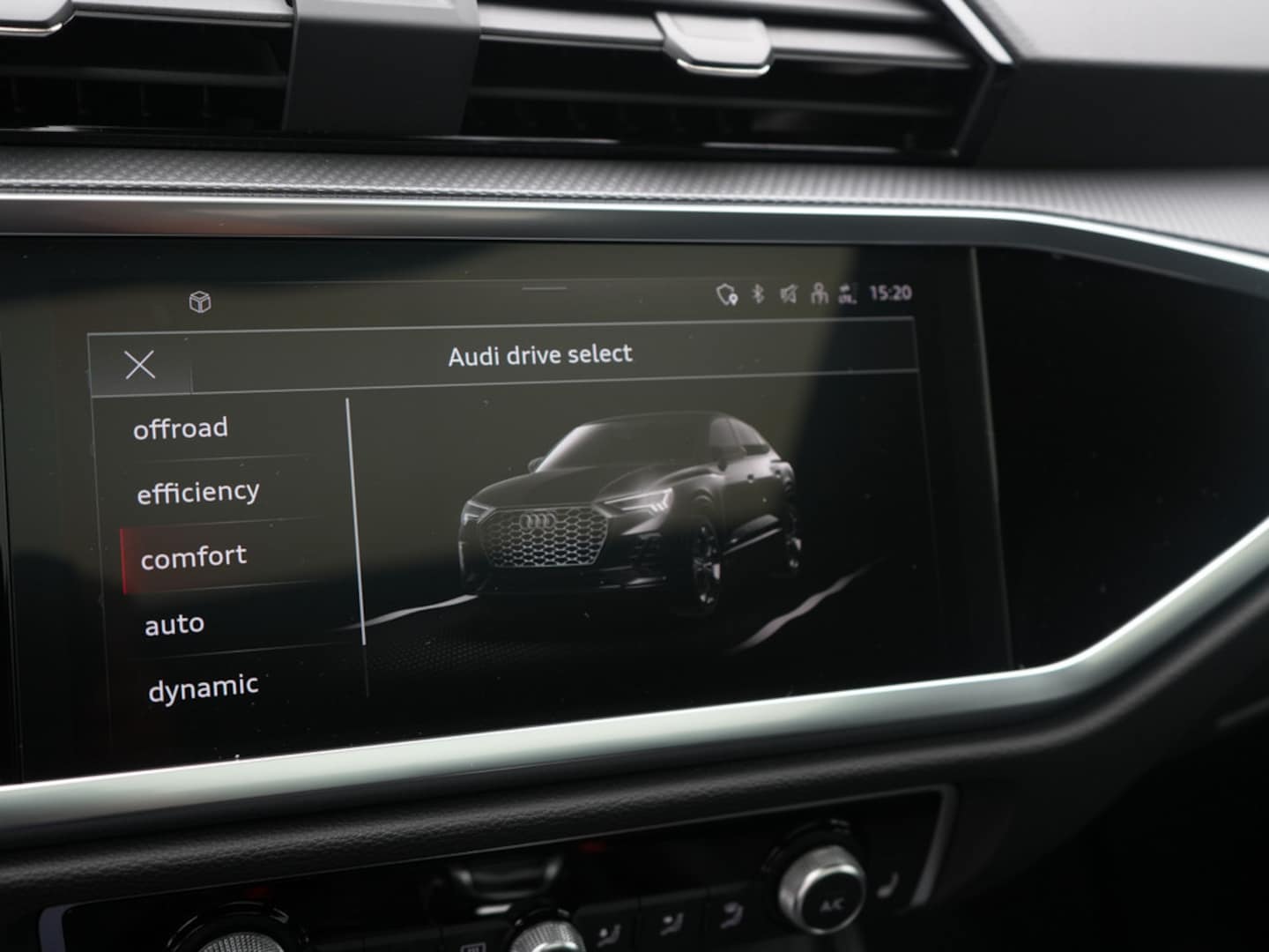 Bild über Audi Q3 Sportback TFSI 110 kW S tronic - für weitere Informationen kontaktieren Sie den Audi Partner