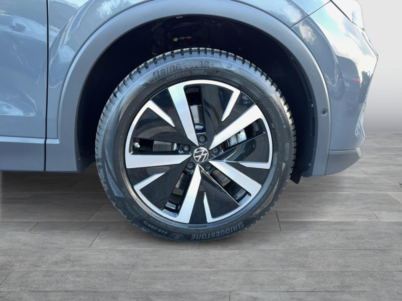 Volkswagen Tiguan – Bild 8