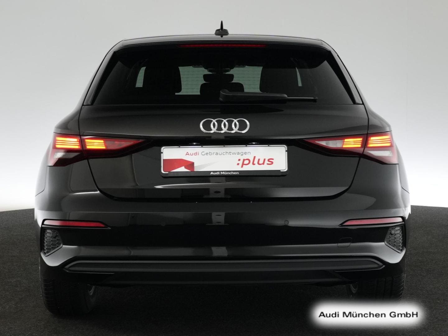 Bild über Audi A3 Sportback 35 TFSI S tronic - für weitere Informationen kontaktieren Sie den Audi Partner