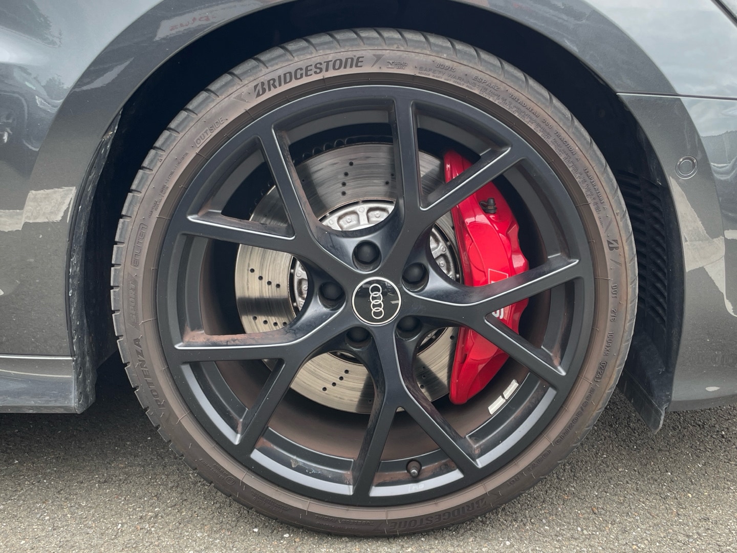 Bild über Audi RS 3 Sportback TFSI quattro S tronic - für weitere Informationen kontaktieren Sie den Audi Partner