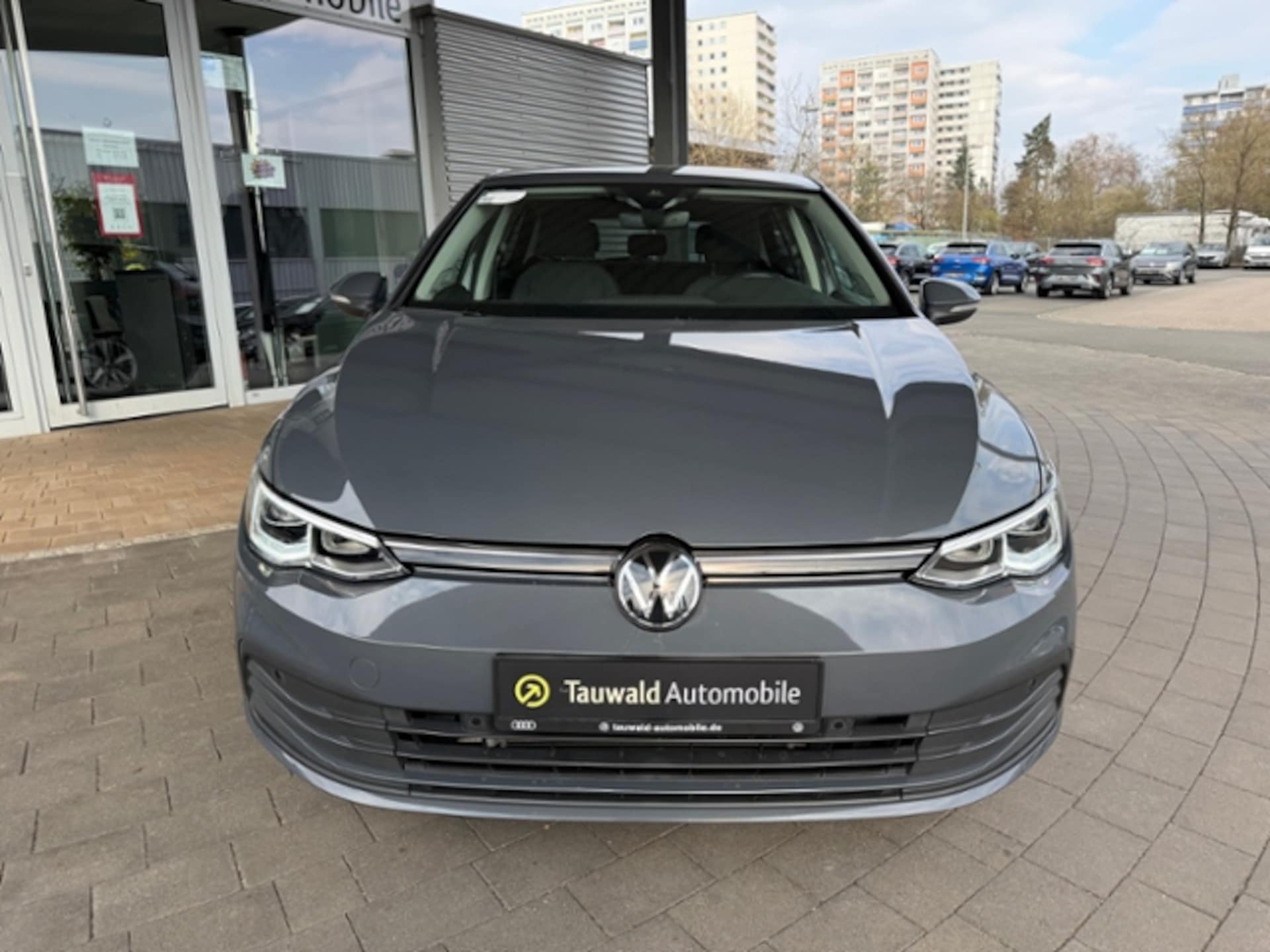 Volkswagen Golf Life