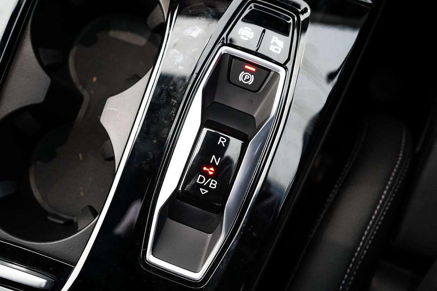Image about Audi Q6 SUV e-tron e-tron
