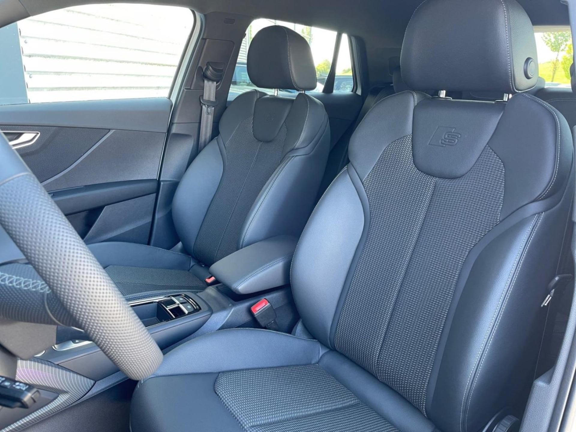 Audi Q2 S line