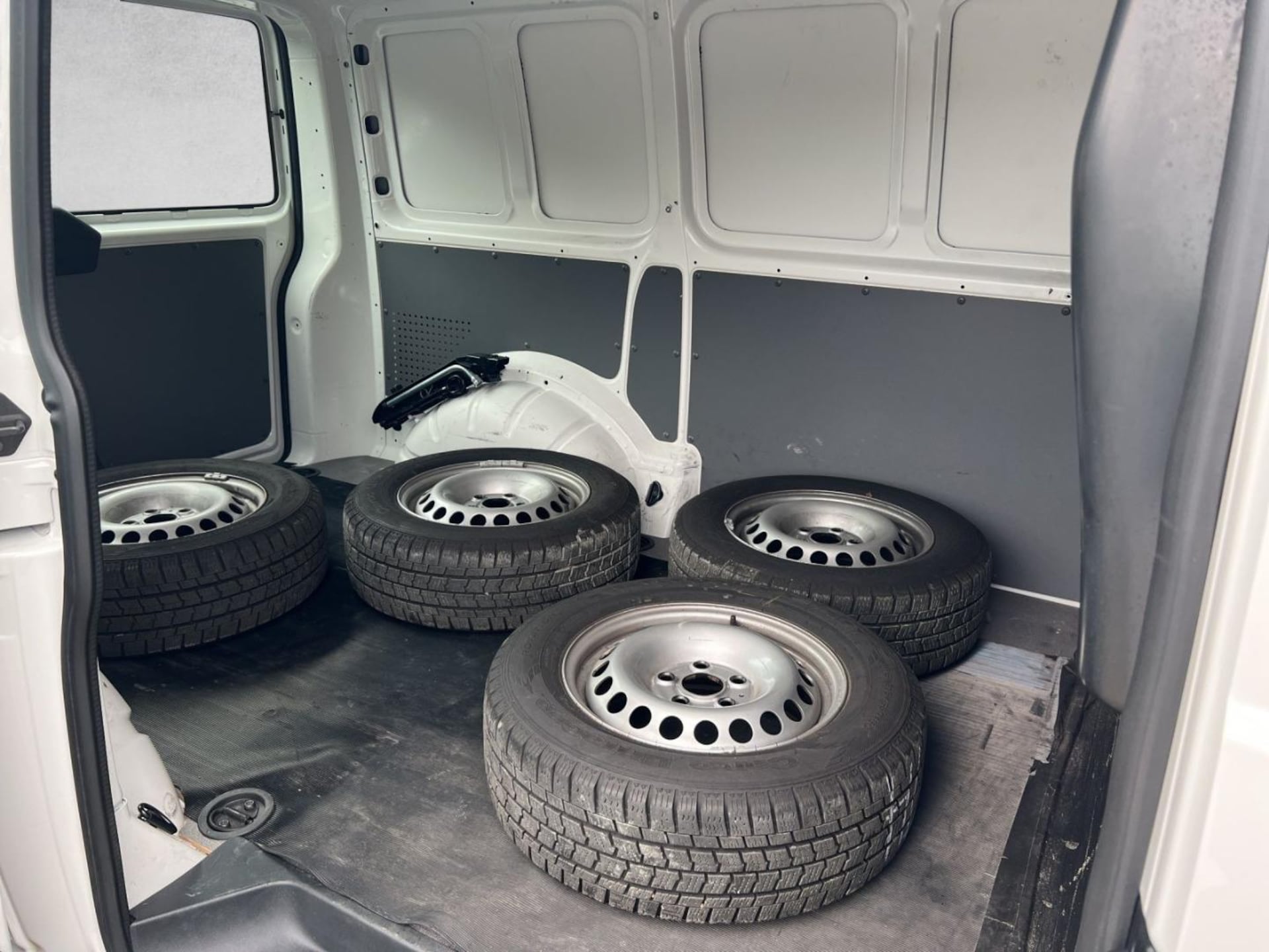Volkswagen T6.1 Transporter Kasten kurzer Radstand