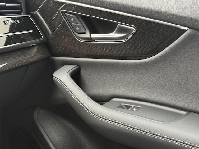 2026 Audi Q8 Premium Plus - Photo 24