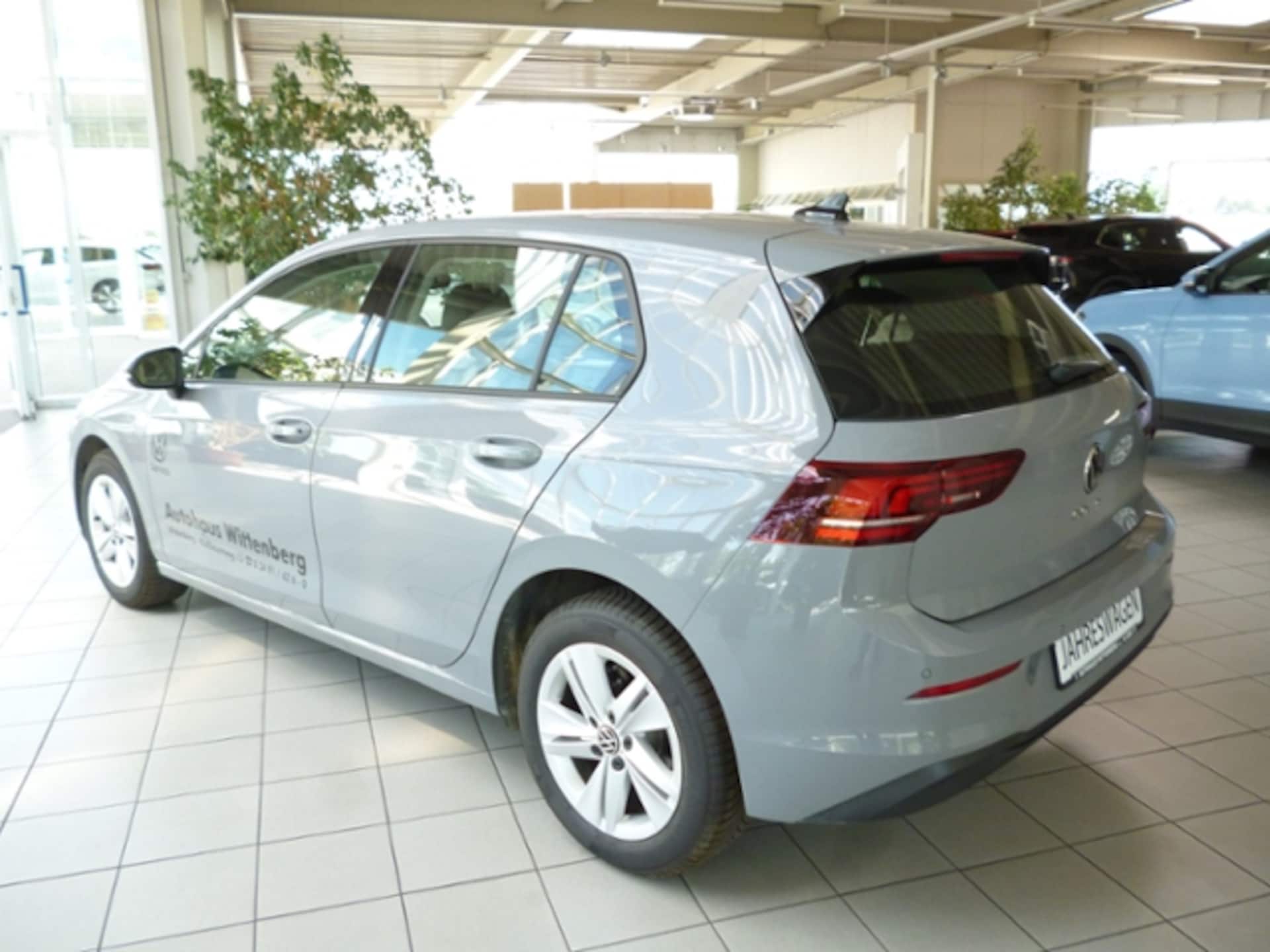 Volkswagen Golf Life