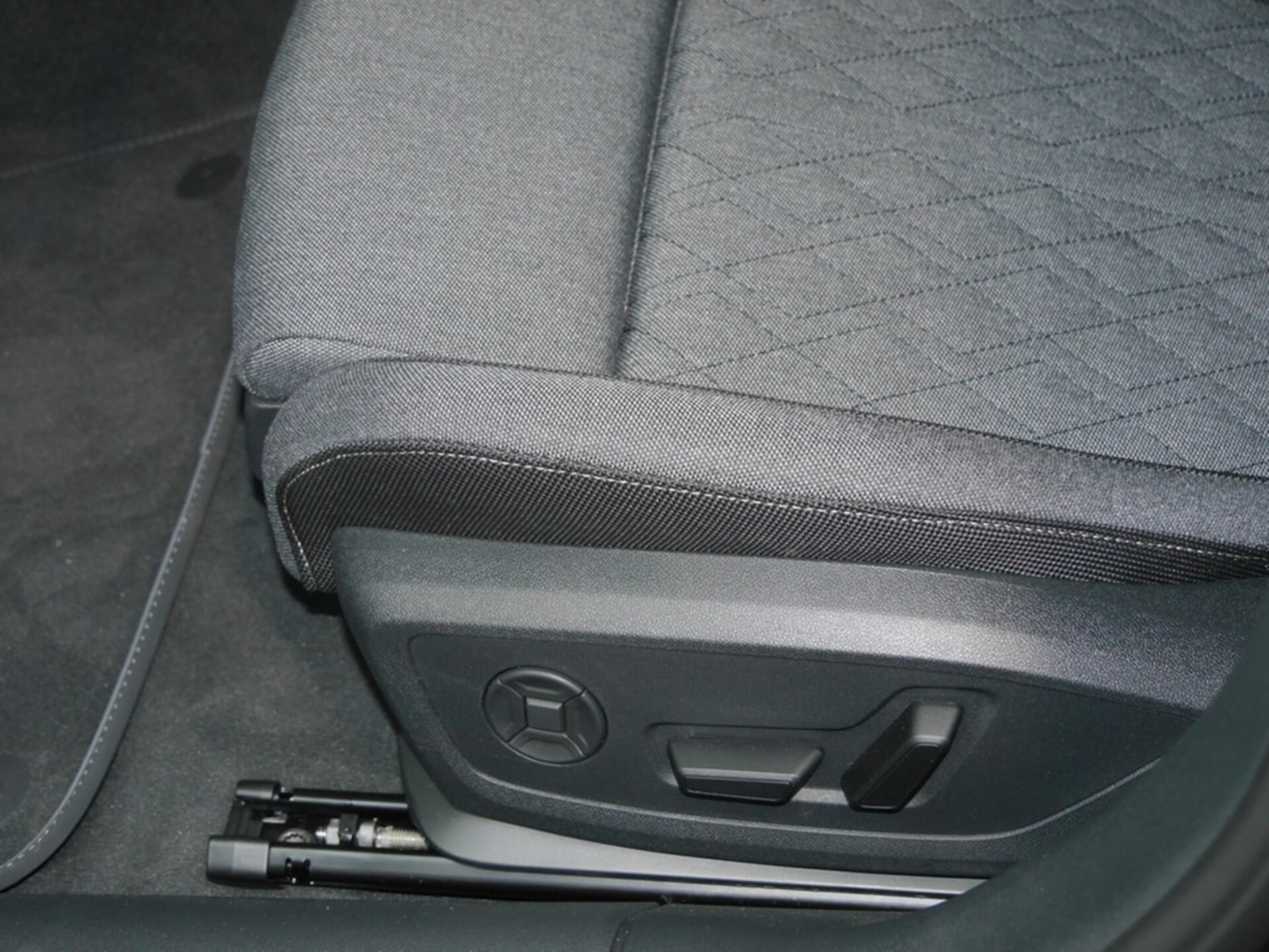 Audi A6 Avant edition one