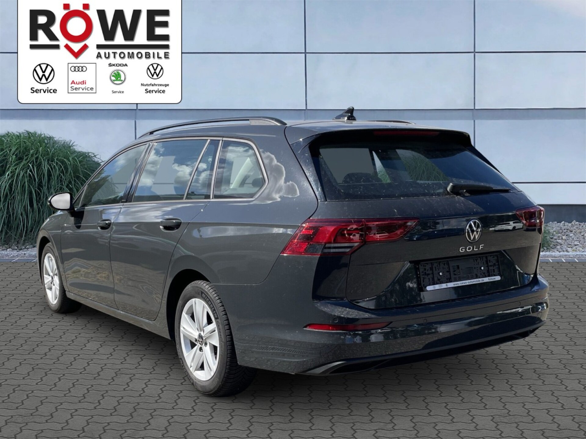 Volkswagen Golf Variant Life