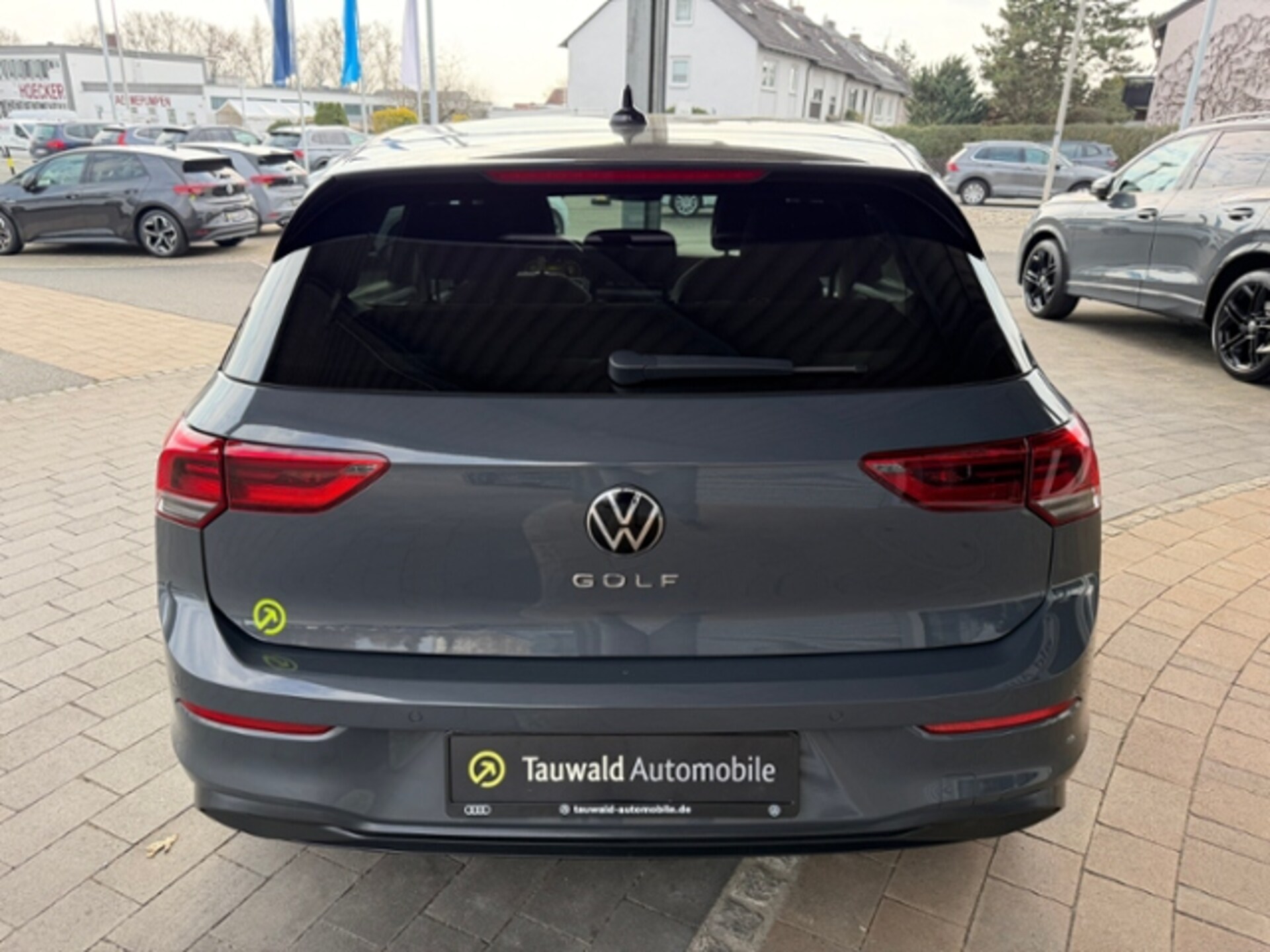 Volkswagen Golf Life