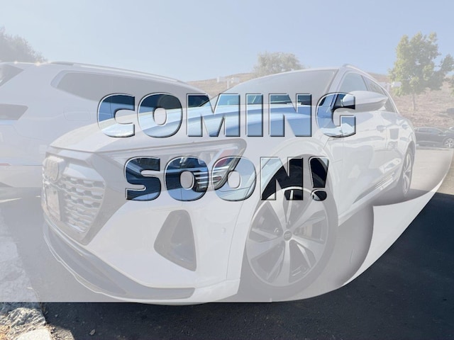 Photo of 2024 Audi Q8 e-tron