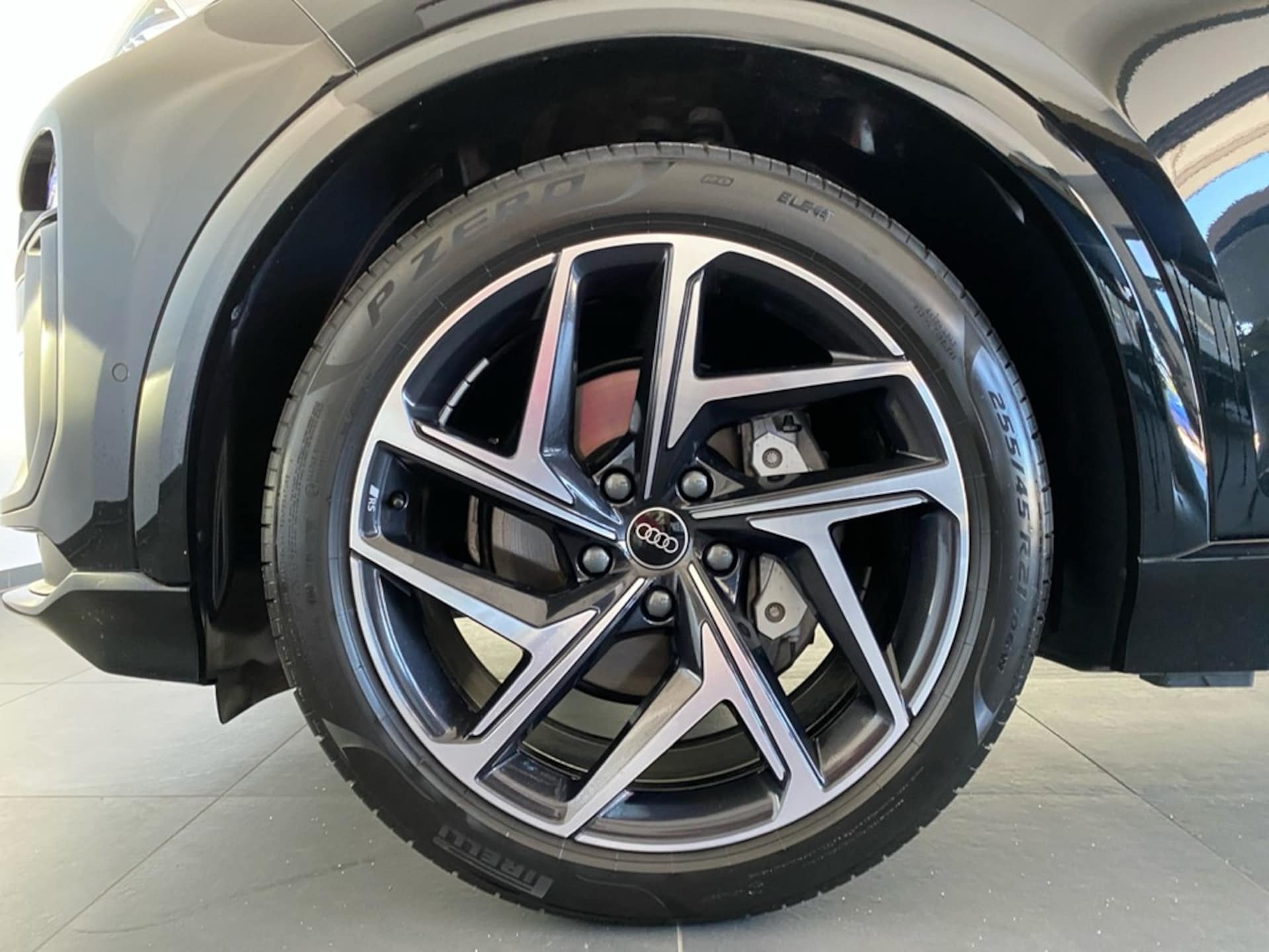 Audi Q6 SUV e-tron