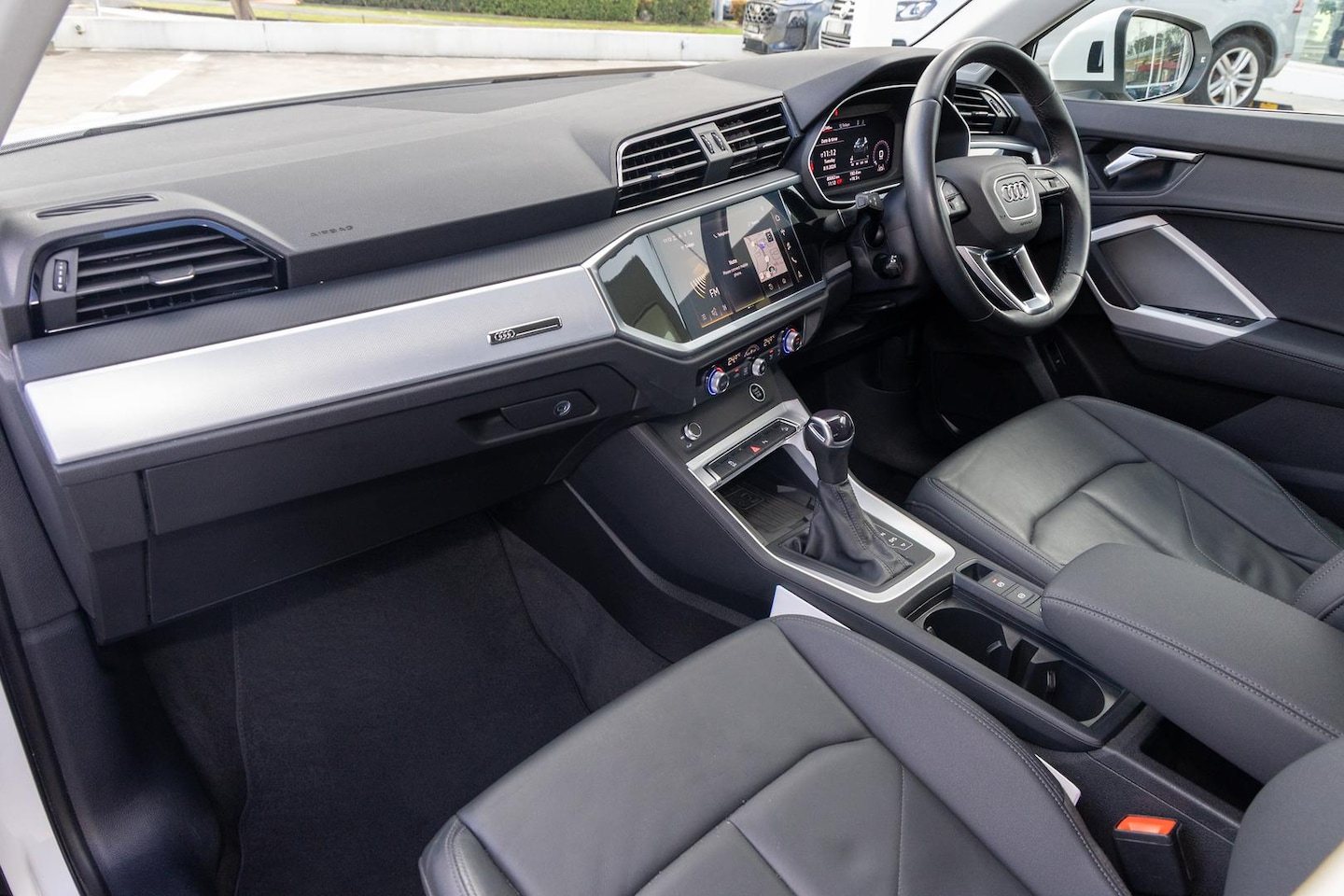 Image about Audi Q3 35 TFSI S tronic