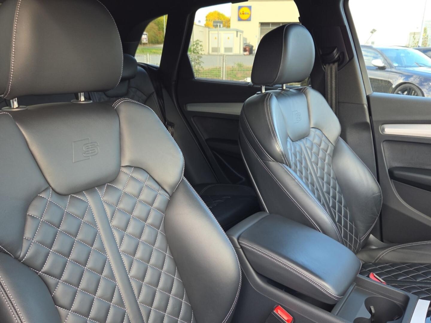 Bild über Audi Q5 TFSI e S line 55 TFSI e quattro S tronic - für weitere Informationen kontaktieren Sie den Audi Partner