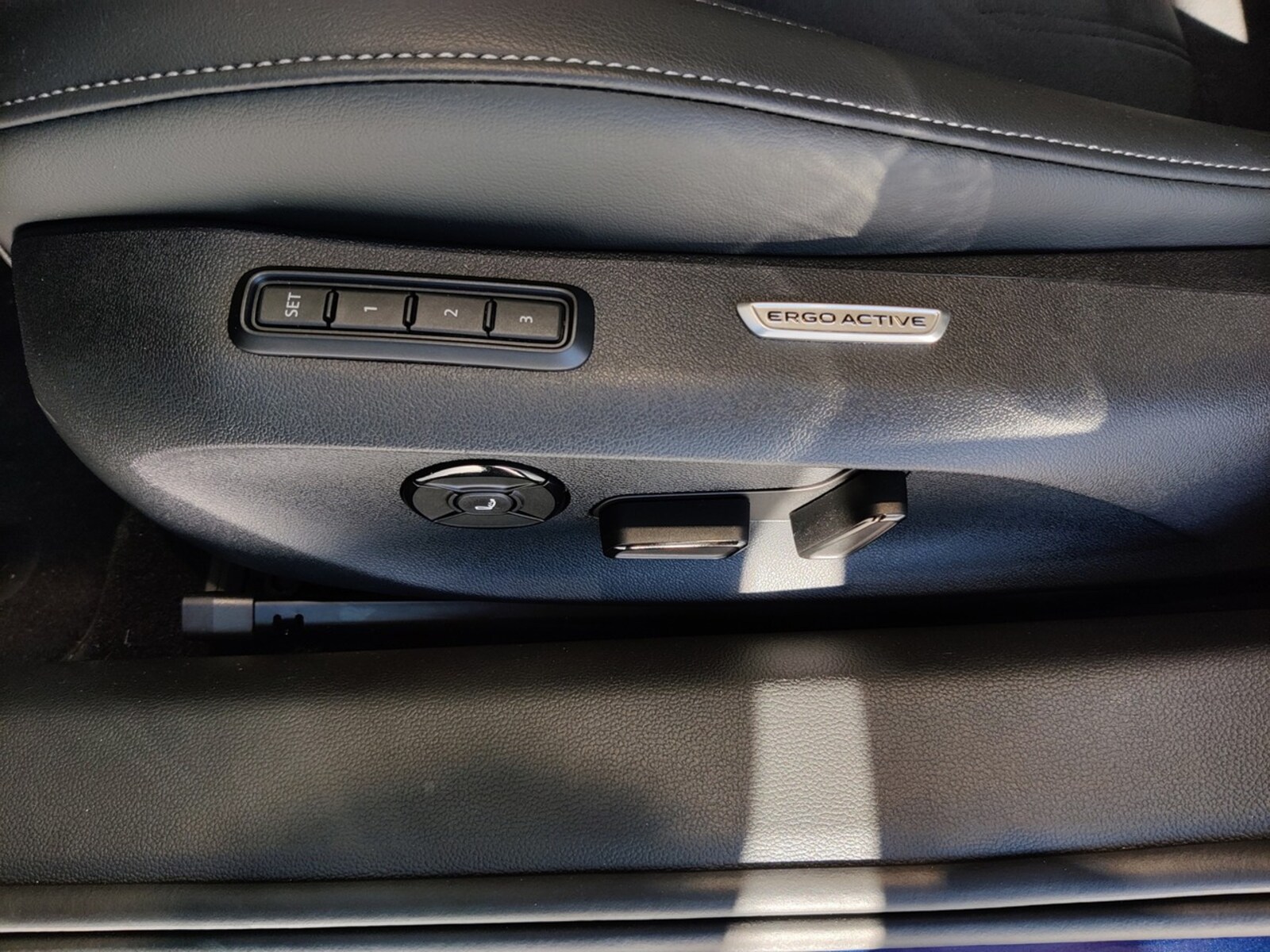 Volkswagen Passat – Bild 11