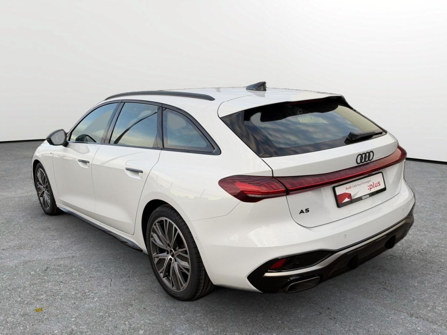 Bild über Audi A5 Avant TFSI 150 kW S tronic - für weitere Informationen kontaktieren Sie den Audi Partner