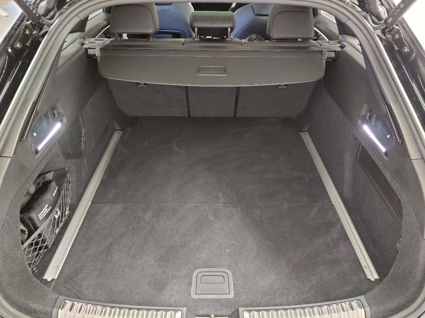 Bild über Audi A6 Avant TFSI quattro 270 kW S tronic - für weitere Informationen kontaktieren Sie den Audi Partner