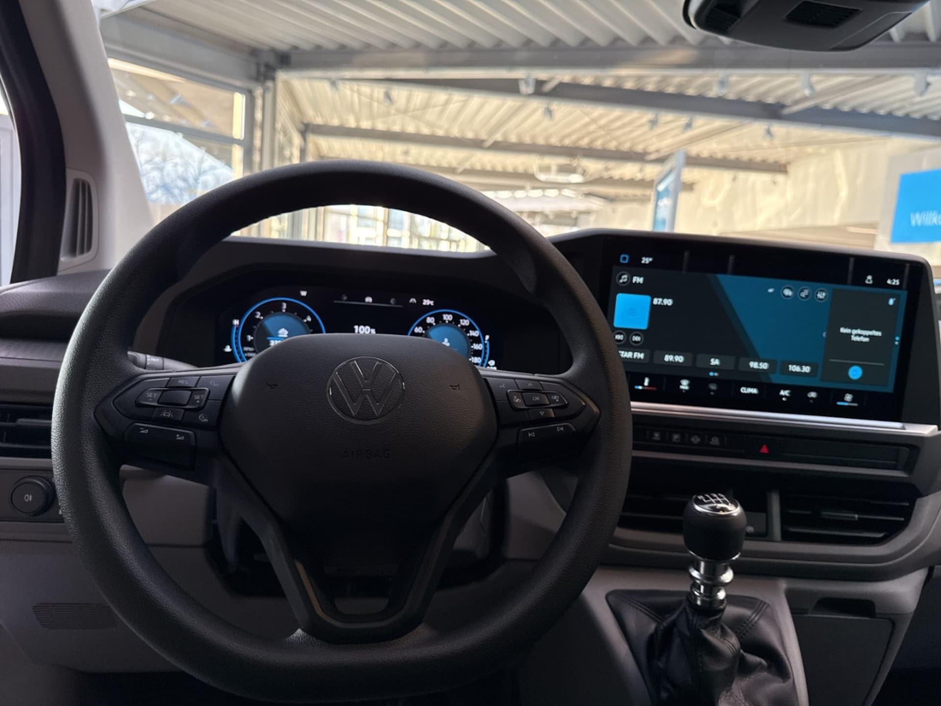 Volkswagen Transporter Kasten langer Radstand