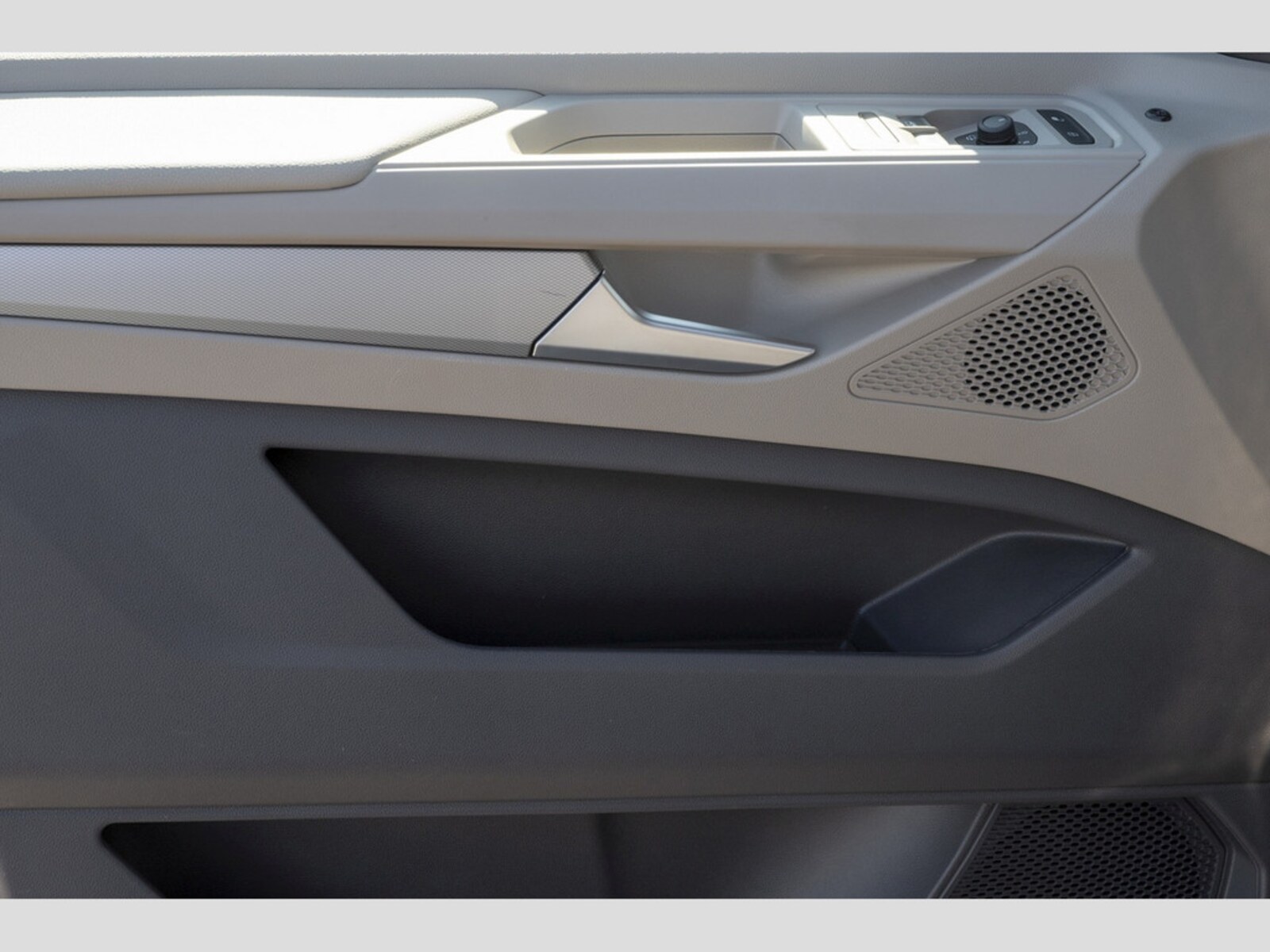 Volkswagen Multivan – Bild 17