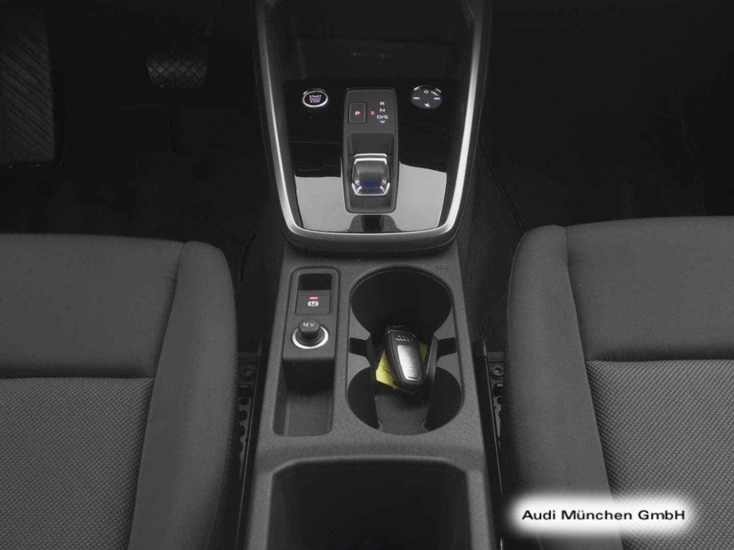 Bild über Audi A3 Sportback 35 TFSI S tronic - für weitere Informationen kontaktieren Sie den Audi Partner