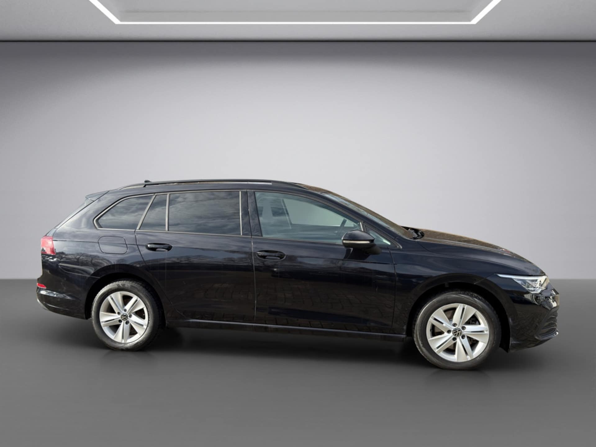 Volkswagen Golf Variant Life