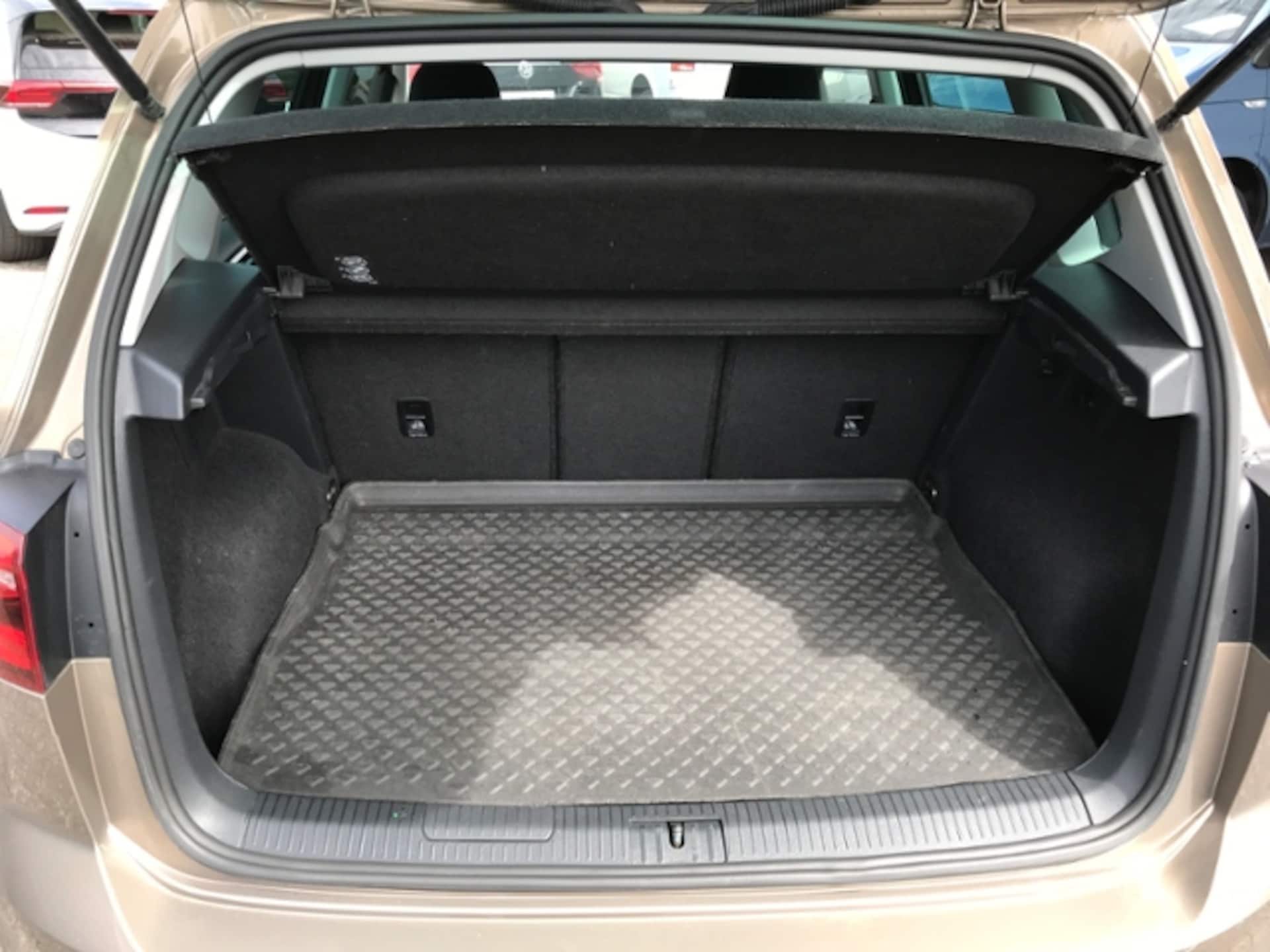 Volkswagen Golf Sportsvan Highline