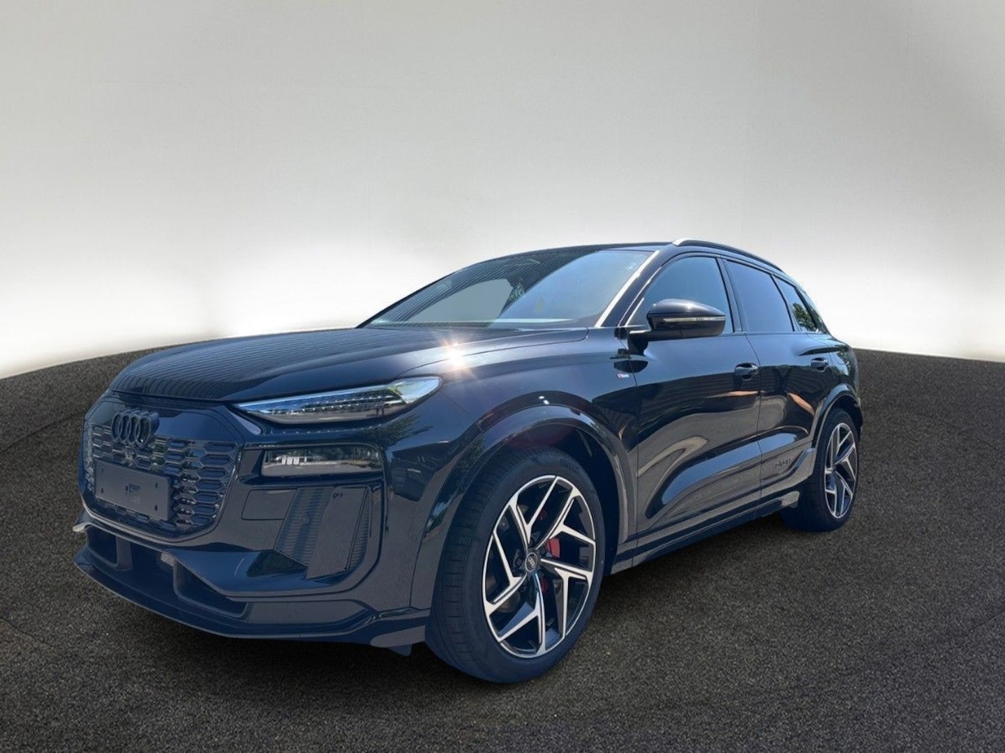 Bild über Audi Q6 SUV e-tron S line business e-tron performance 225 kW - für weitere Informationen kontaktieren Sie den Audi Partner