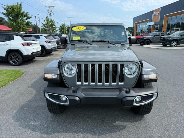 2023 Jeep Gladiator