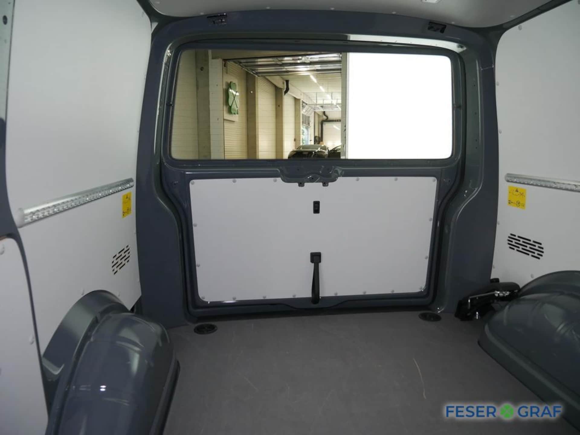 Volkswagen T6.1 Transporter Kasten kurzer Radstand