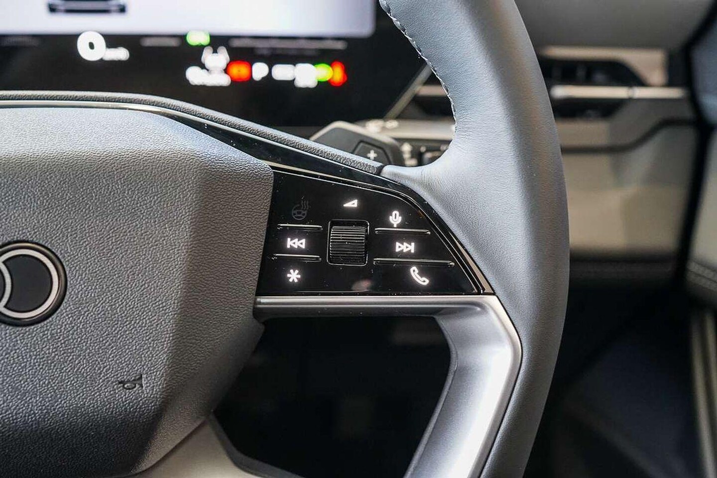 Image about Audi Q6 SUV e-tron e-tron