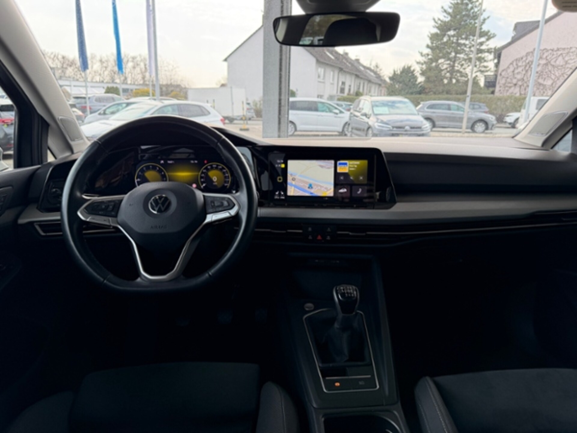 Volkswagen Golf Life