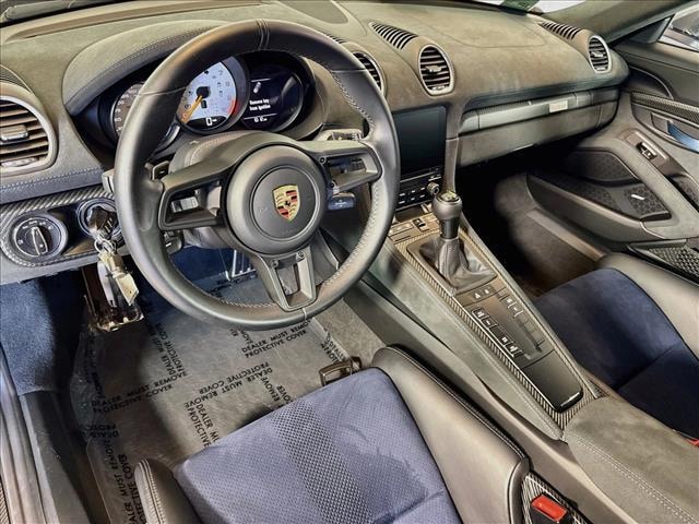 2023 Porsche 718 Cayman