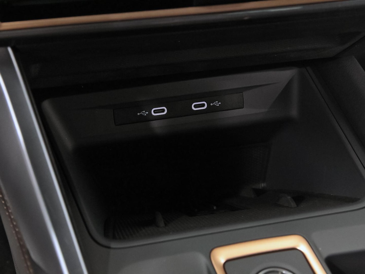 CUPRA Formentor 1.5 TSI e-Hybrid VZ DSG 200 kW (272 CV) — photo 38