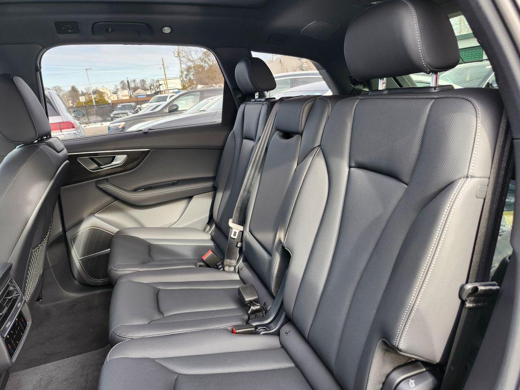2026 Audi Q7 Premium Plus - Photo 15