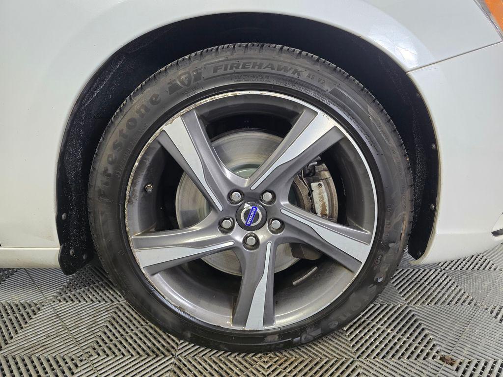 Used 2015 Volvo V60 R-Design Platinum with VIN YV1902SS4F1235631 for sale in West Allis, WI